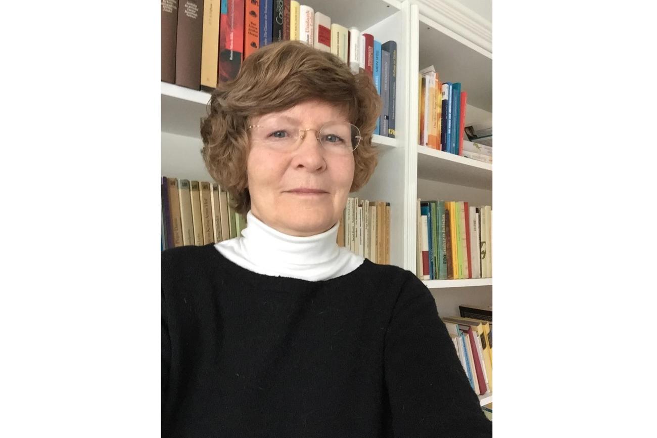 Rosemarie Hoffmann (Pfarrerin, Steckborn) kommentiert Karl Barth: «An Karls Barths Auslegung des Römerbriefes überzeugt mich die konsequente Ablehnung humanistischer Tendenzen der Überhöhung des Menschen auf Kosten Gottes; ein prophetisches Signal seiner Zeit.»