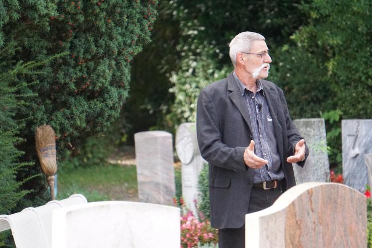 «Die meisten Menschen, die ich begrabe, kannte ich persönlich» «Die meisten Menschen, die ich begrabe, kannte ich persönlich»