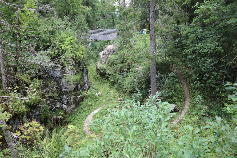 Die Täuferbrücke im Tal von Saint-Imier. | Foto: Norbert Bischofberger