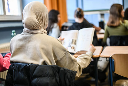 Kopftuchverbot: Schutz oder Bevormundung?
