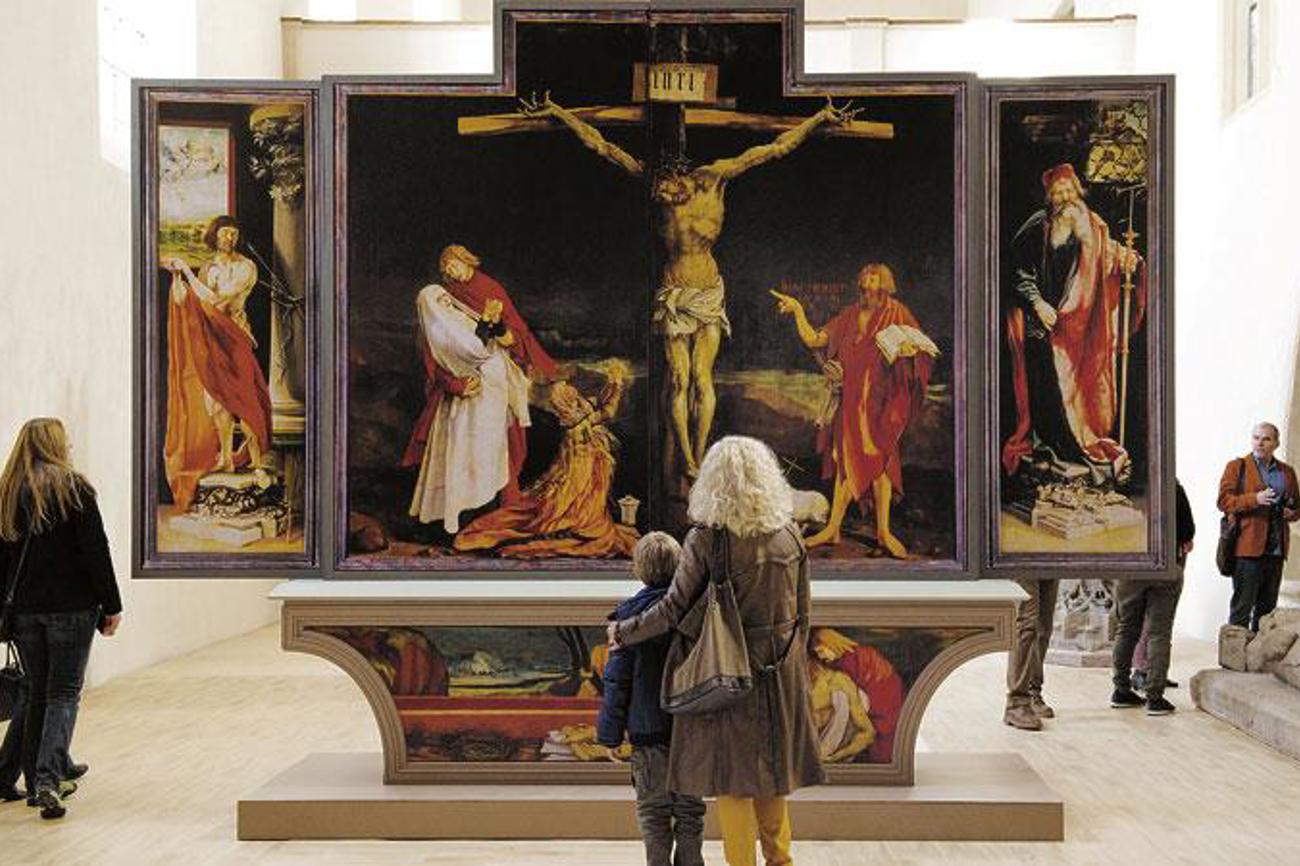 Der Isenheimer Altar, das zwischen 1506 und 1515 geschaffene Werk von Matthias Grünewald, spielt eine besondere Rolle in Stefan Haupts Film «Finsteres Glück». | Isenheimer Altar, Colmar/zvg Fontana Film