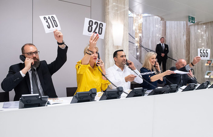 Ein Gotthelf wird versteigert