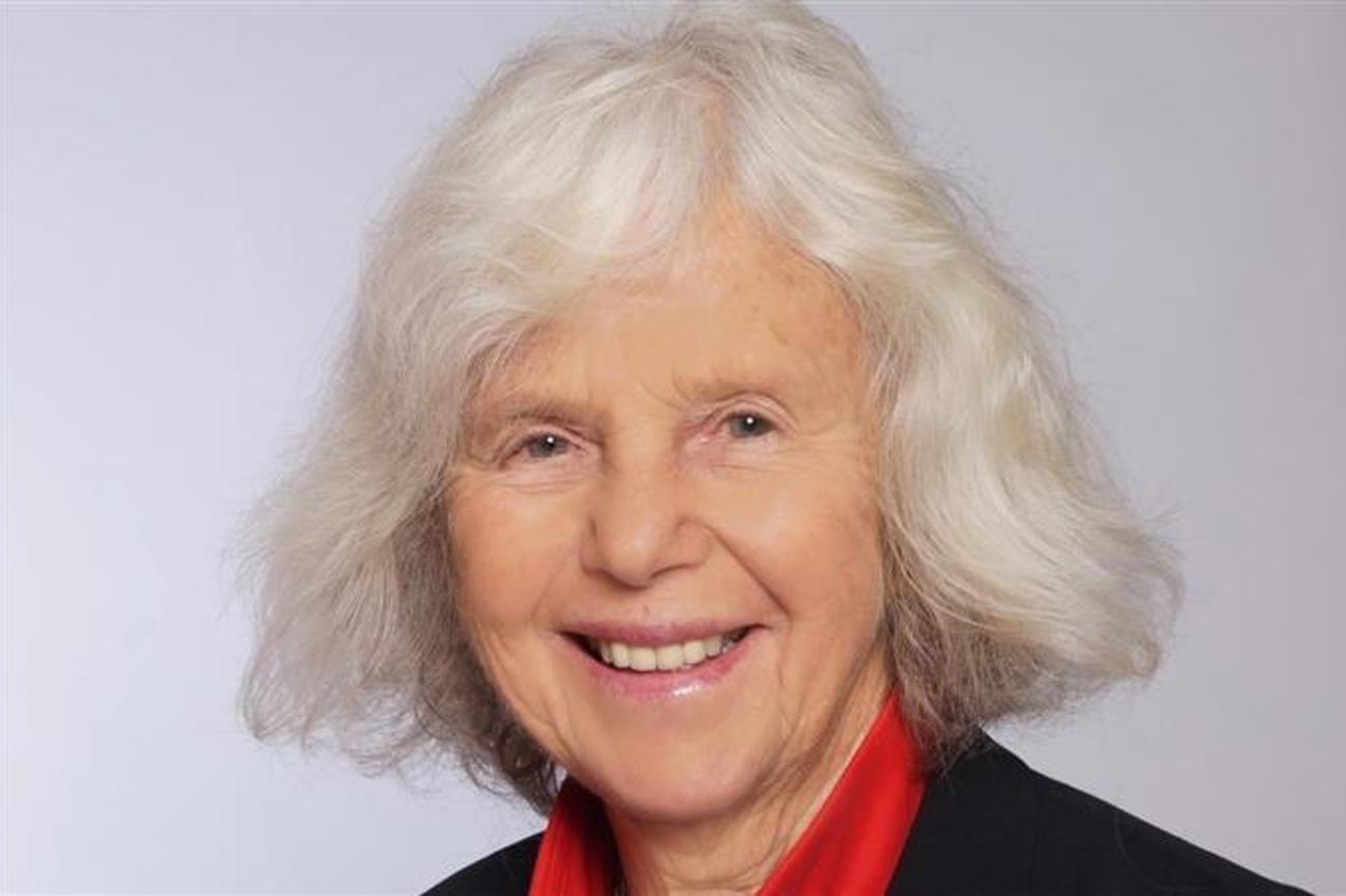 Die emeritierte Psychologieprofessorin Verena Kast sieht Traumdeutungsbücher mit Skepsis. |Reinhold Hönle