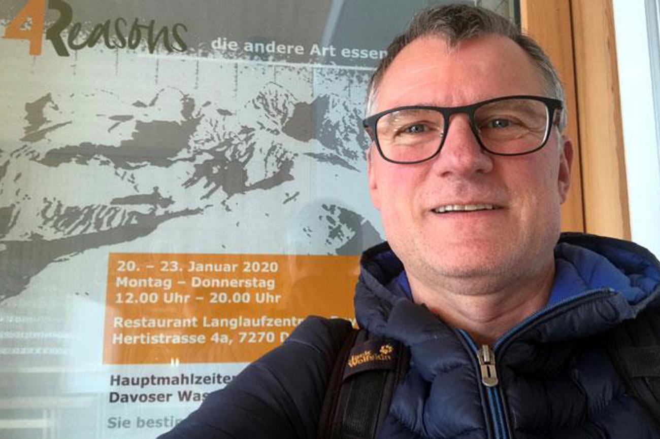 Pastor Stefan Pfister von der methodistischen Kirche Davos, der am WEF das «Food Festival» gegen Foodwaste organisiert.