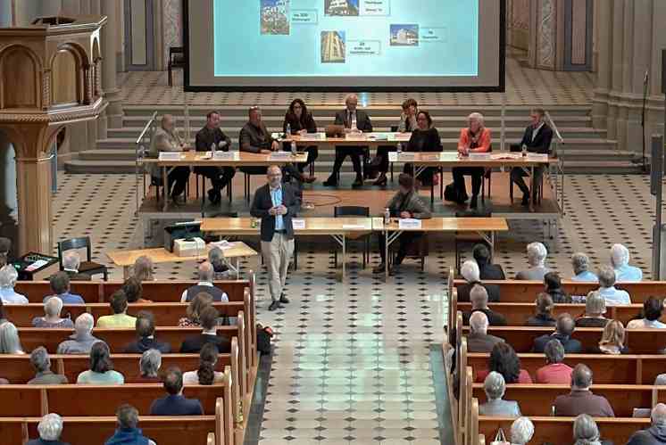 Startpunkt Gesprächs-Synode: Einen Glarner Weg finden