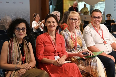 Eine Pfarrerin im Jury-Sessel von Venedig